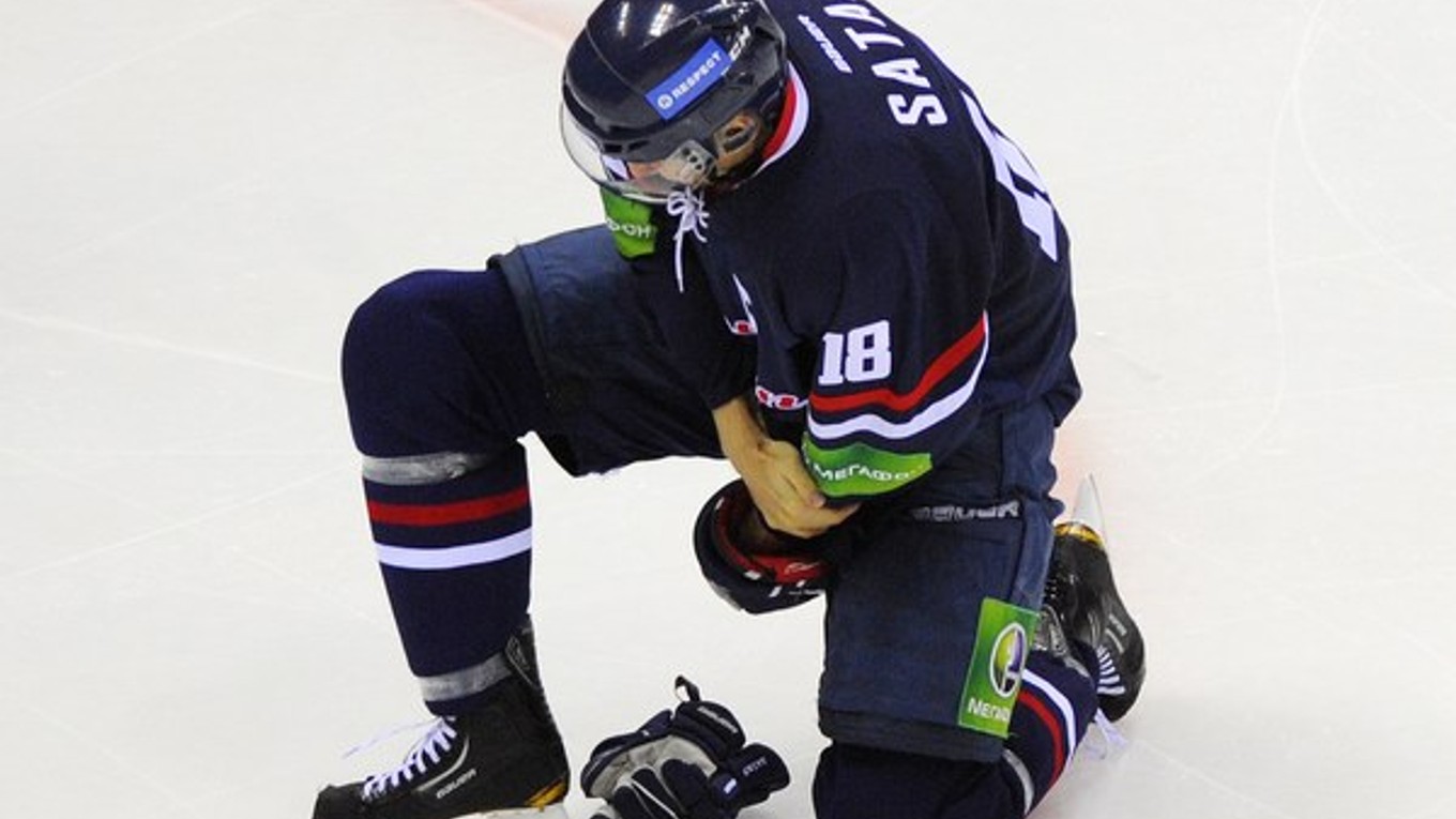 Miroslav Šatan zo Slovana počas zápasu KHL medzi HC Slovan Bratislava a Sibir Novosibirsk 30. októbra 2012.