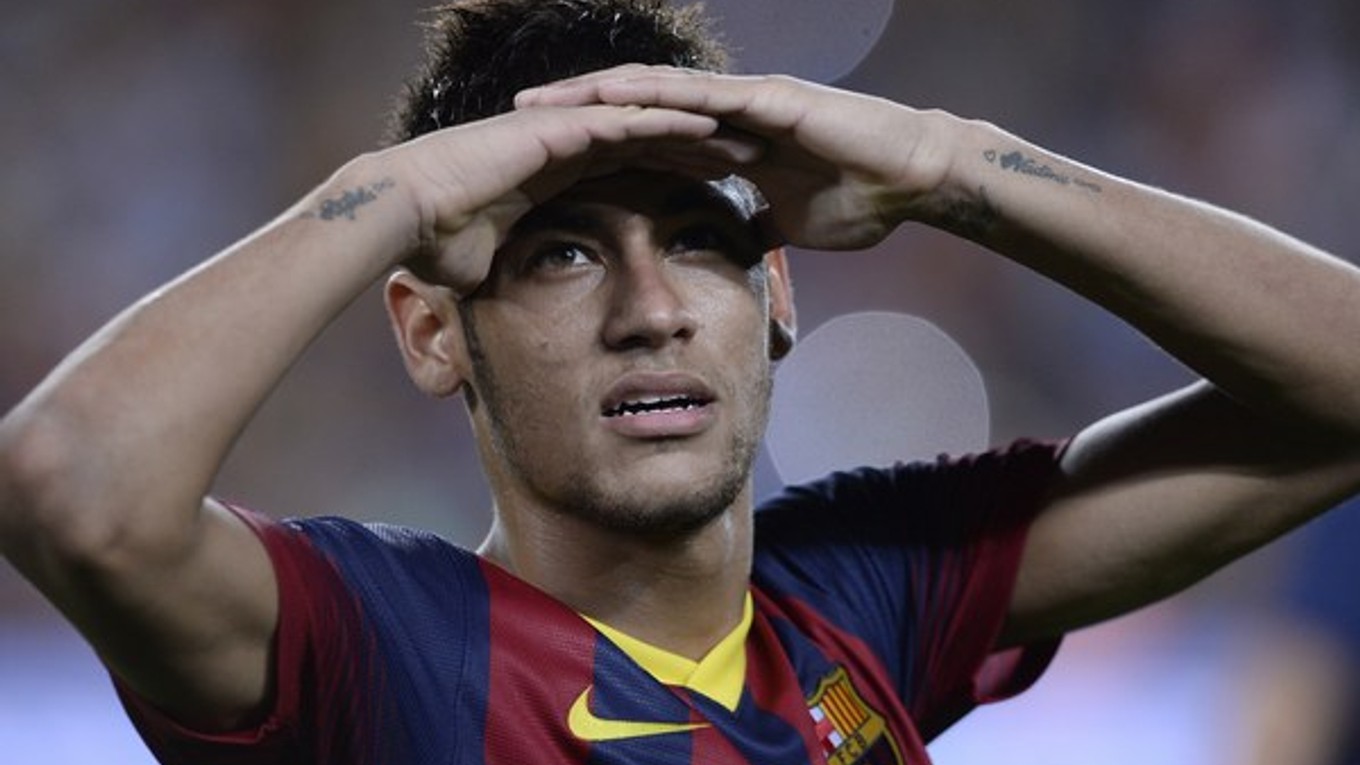 Neymar z FC Barcelona po zisku prvého titulu s klubom.