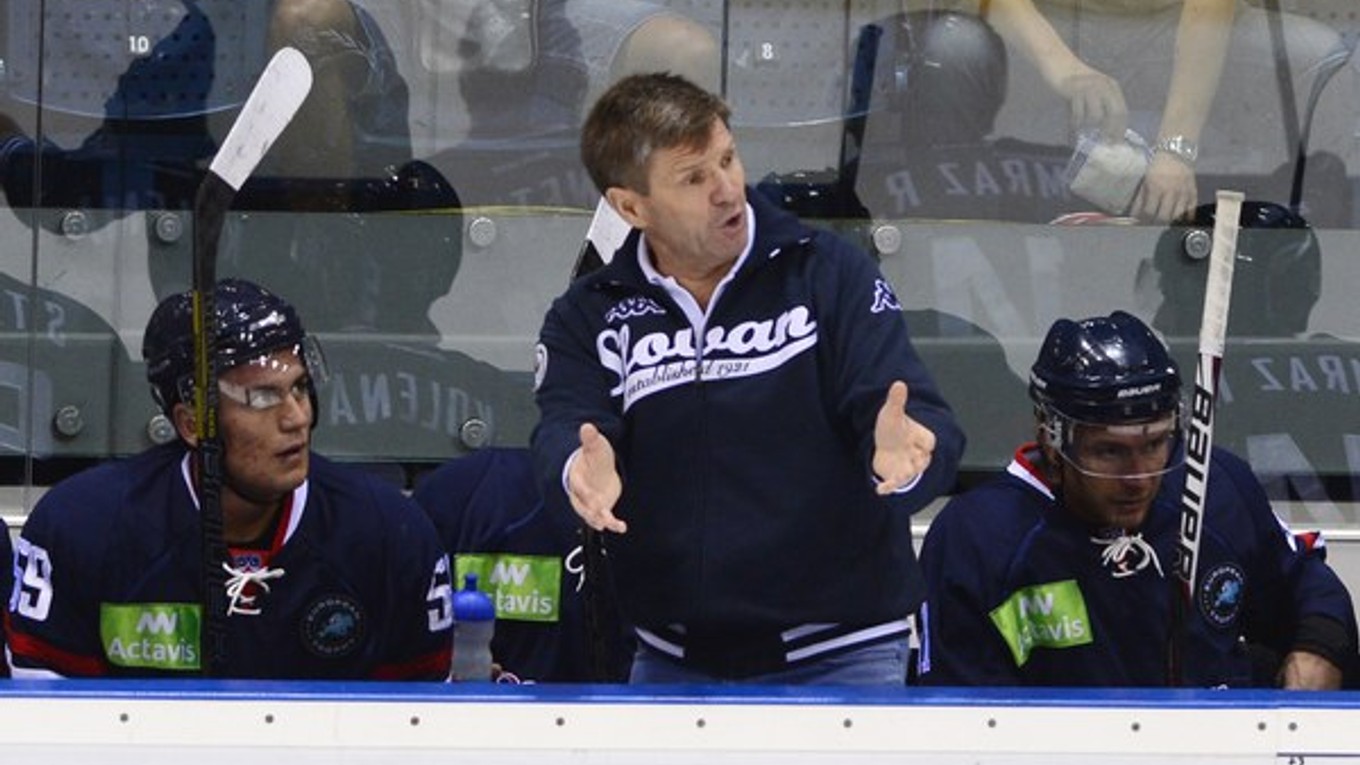 Tréner Rostislav Čada urobil vlani zo Slovana najefektívnejší tím v KHL, s malým rozpočtom postúpil do play off.