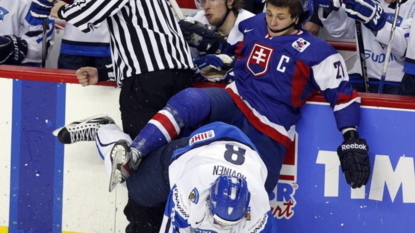 Matoušek v drese reprezentačnej dvadsiatky.