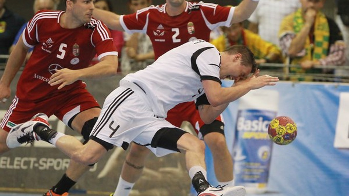 Peter Kukučka (vpredu).