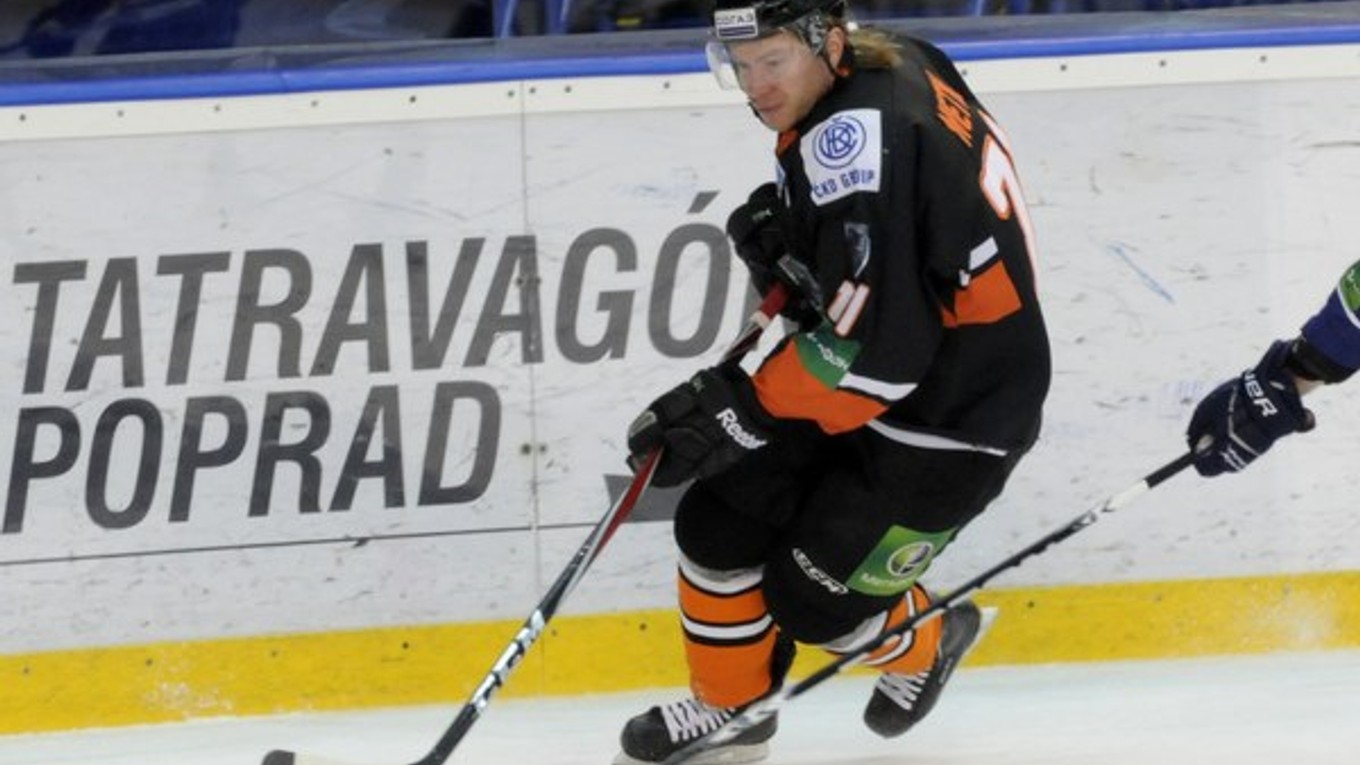 Netík v drese HC Lev Poprad.
