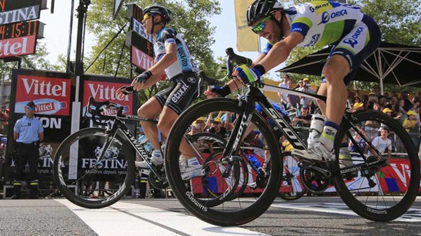 Matteo Trentin tesne vyhral pred Michaelom Albasinim.