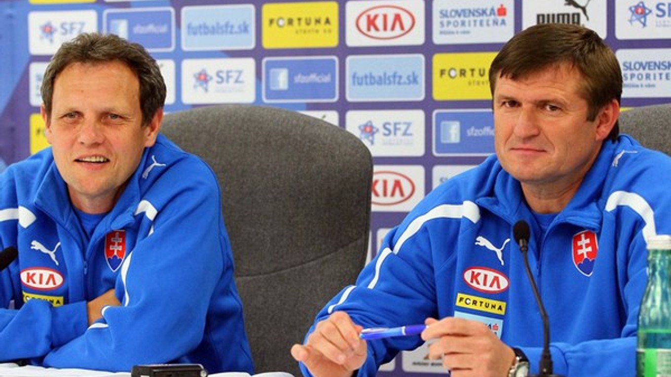 Tréneri slovenskej reprezentácie Michal Hipp (vpravo) a Stanislav Griga.