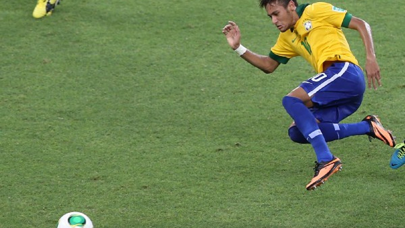 Neymar v zápase s Mexikom.