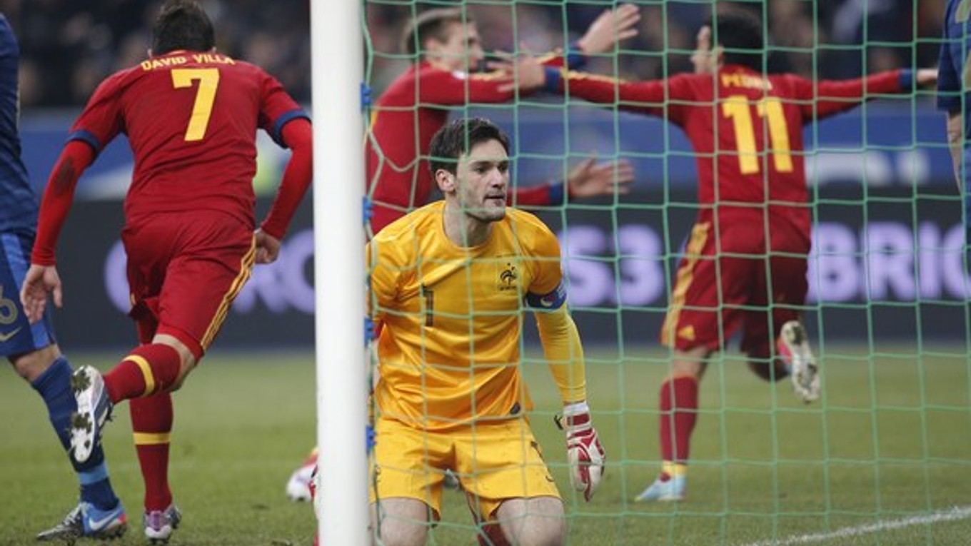 Španieli sa tešia z víťazného gólu.