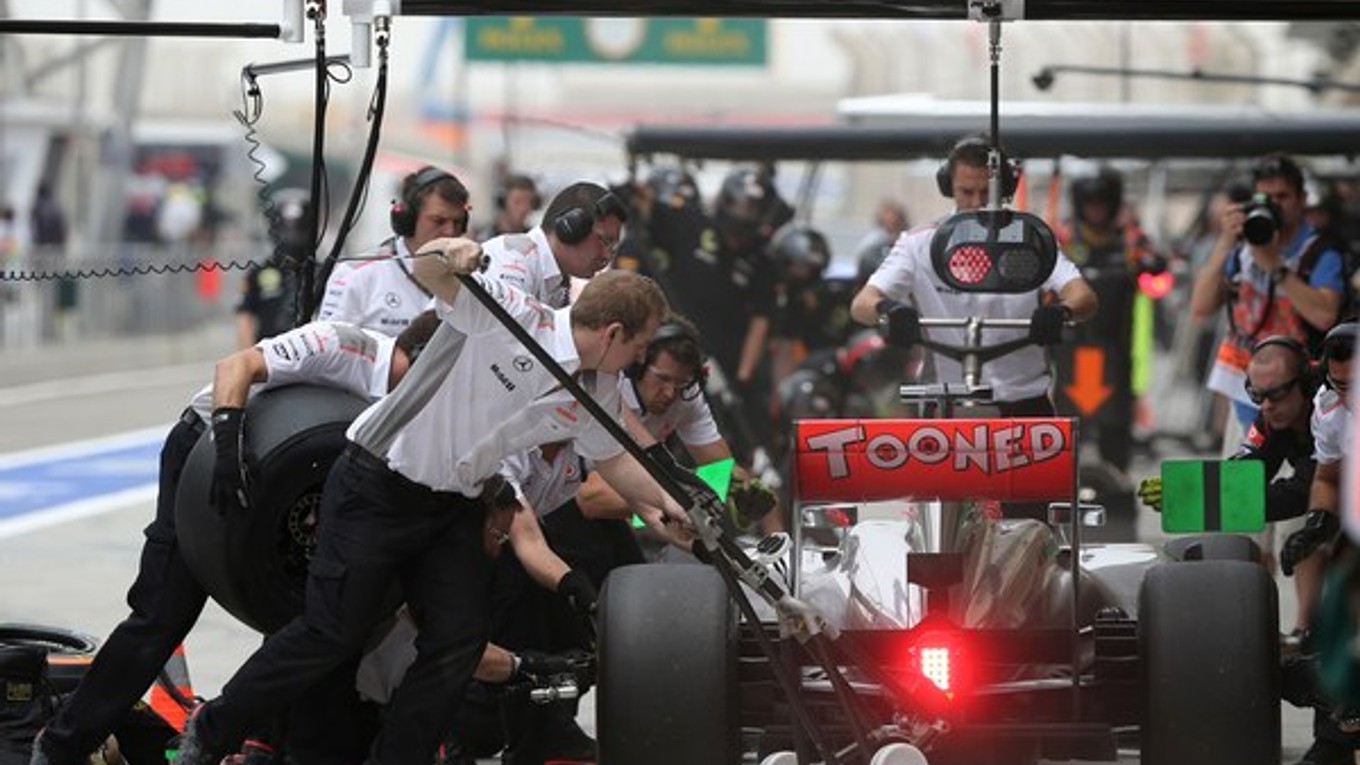 Jenson Button po kvalifikácii na Veľkú cenu Malajzie povedal, že sa cítil „skôr ako šofér slečny Daisy než pilot Formuly 1“.