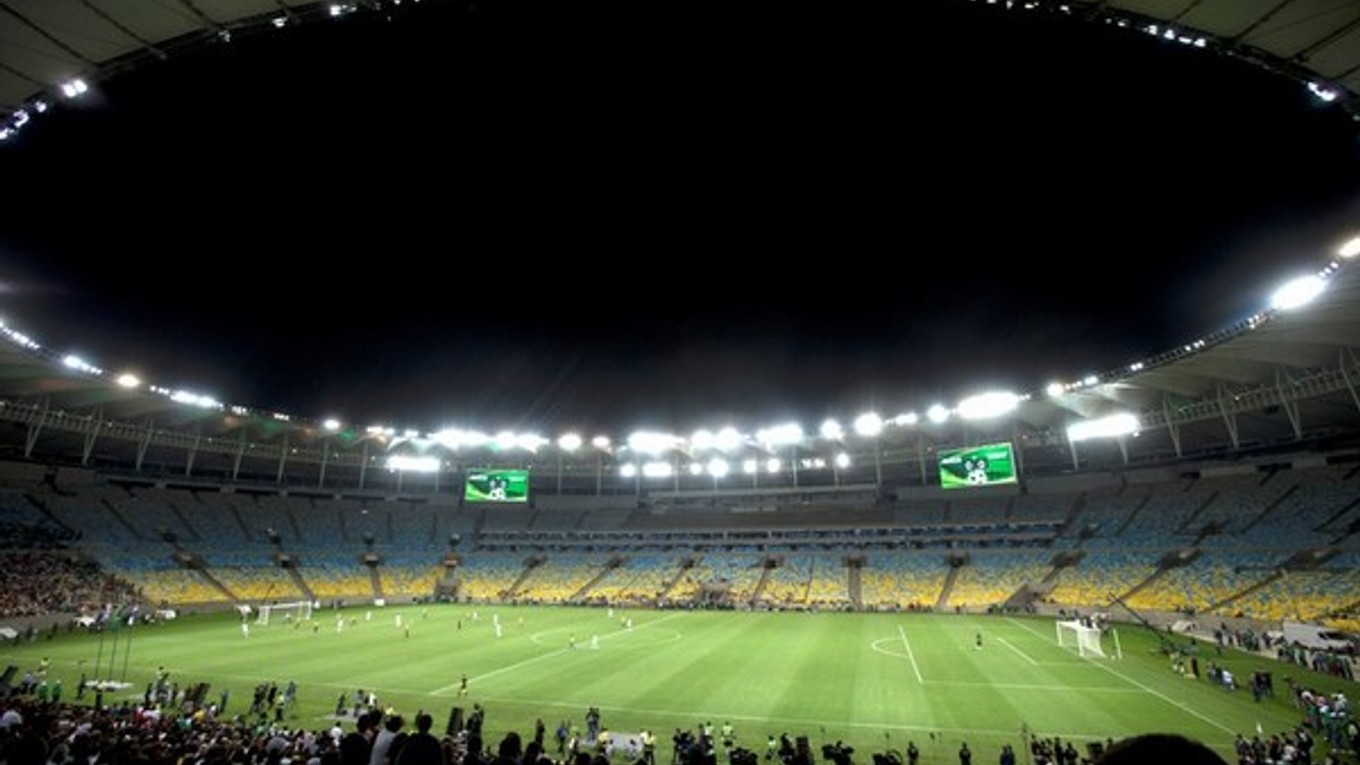 Prvý zápas na novootvorenom štadióne Maracaná.