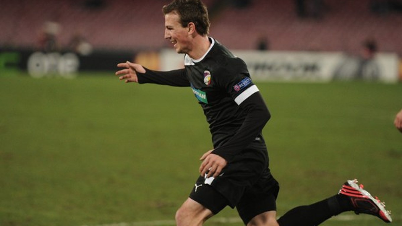 Darida oslavuje gól Plzne.