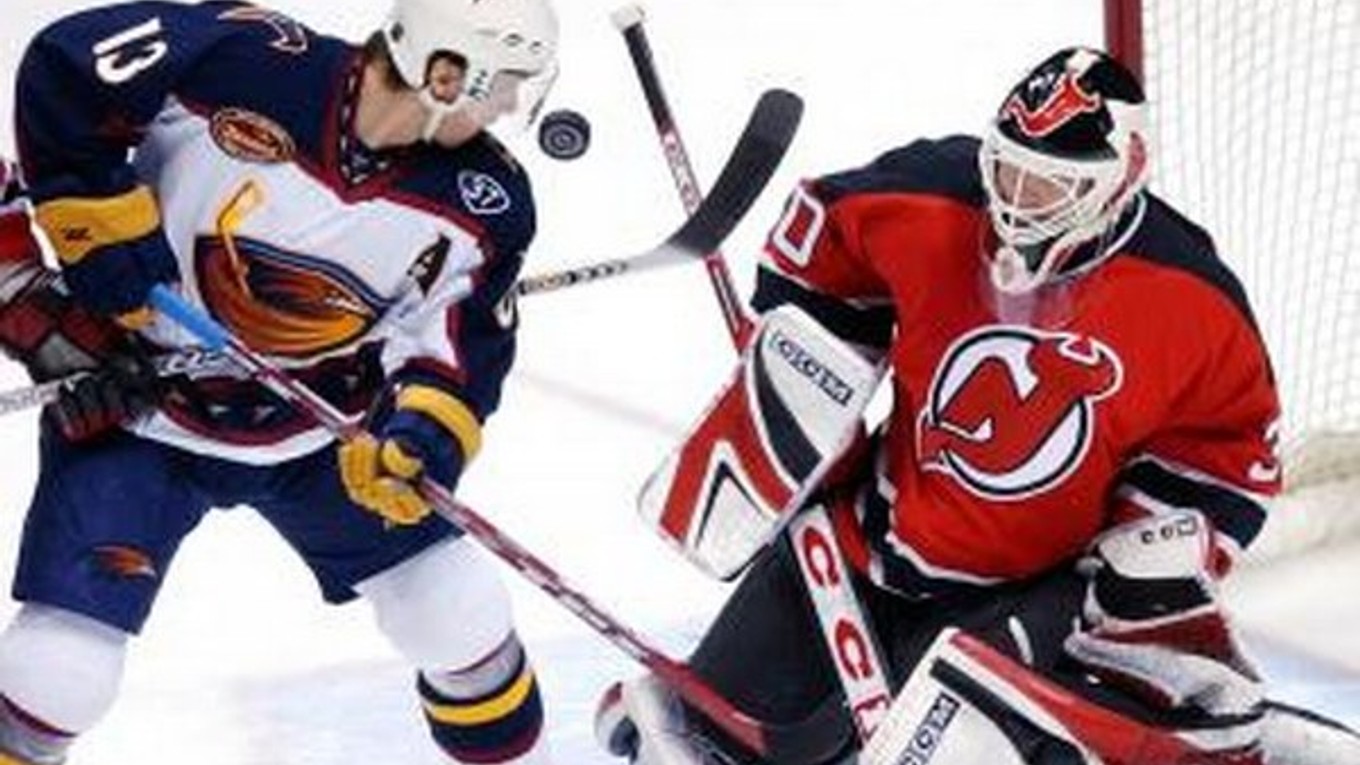 Kozlov v drese Atlanty na snímke z roku 2004.