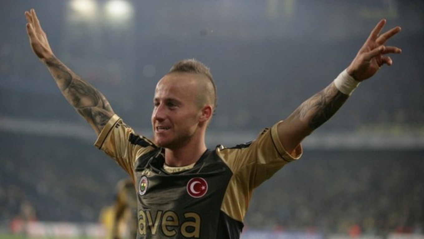 Stoch dal možno najkrajší gól roka 2012.