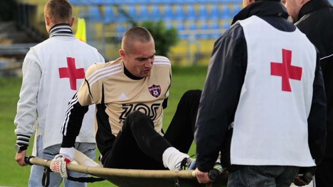 Brankár Trnavy Miroslav Filipko sa zranil v októbri.