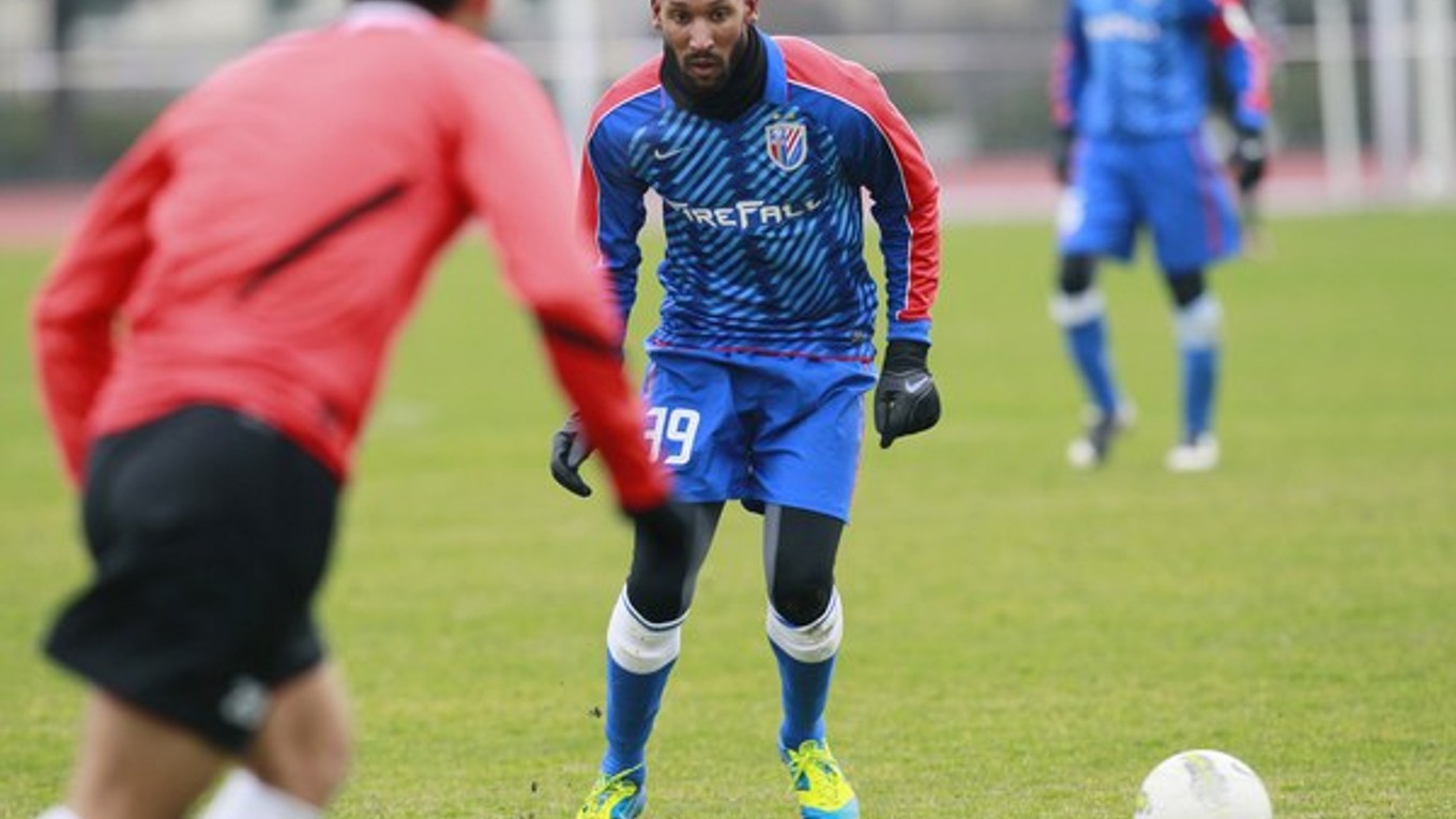Nicolas Anelka začal svoju profesionálnu kariéru práve v PSG.