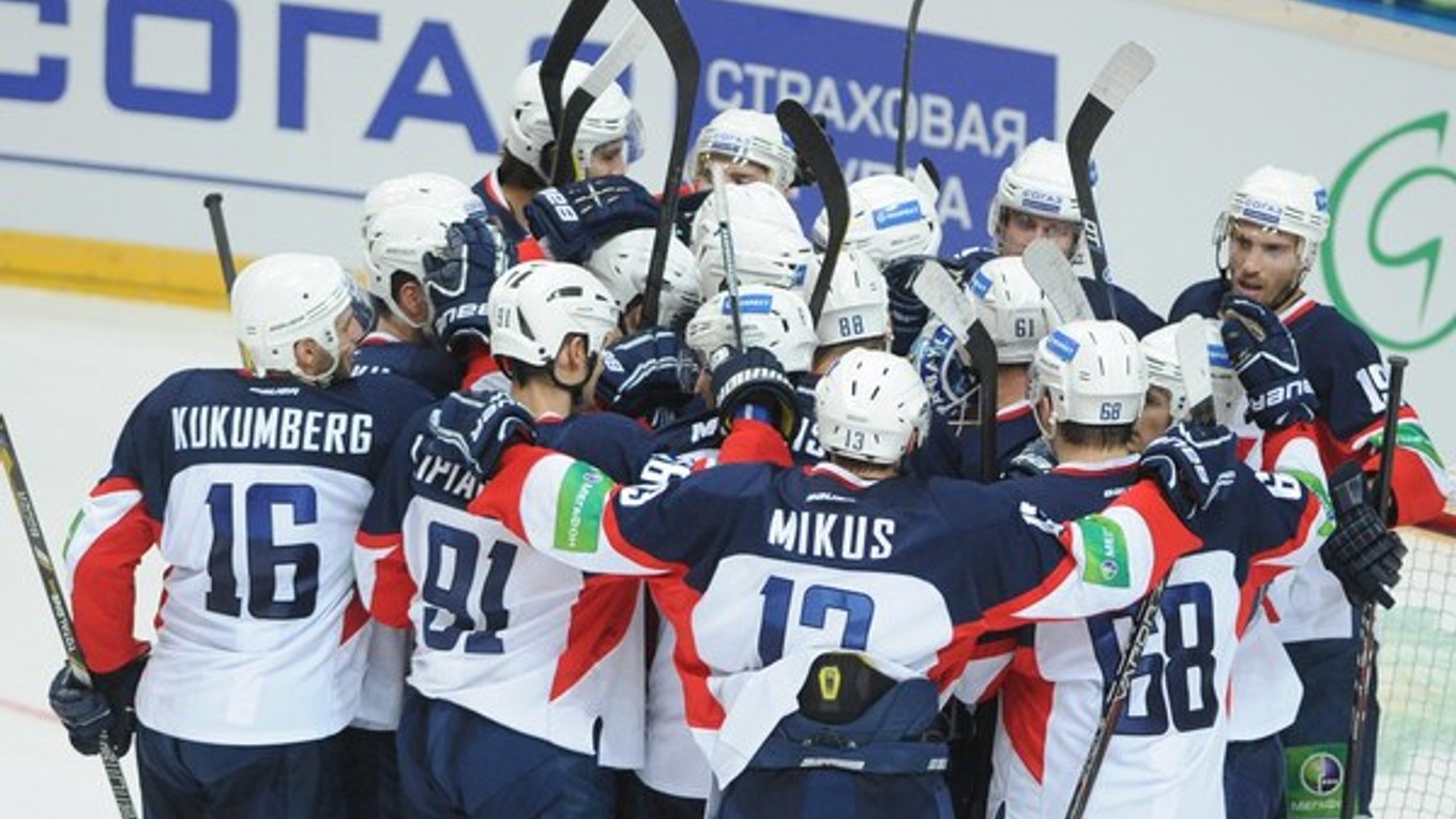 Slovan si po víťazstve v Omsku upevnil 6. miesto v Západnej konferencii KHL aj vyhliadky na postup do play off.