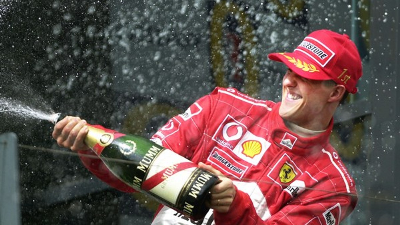 V kokpite Ferrari získal päť zo siedmich titulov.