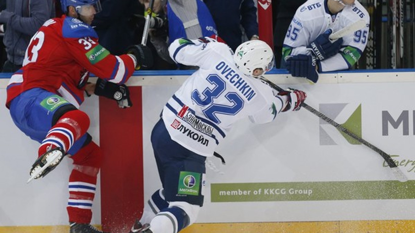 Ovečkin v súboji s Chárom.