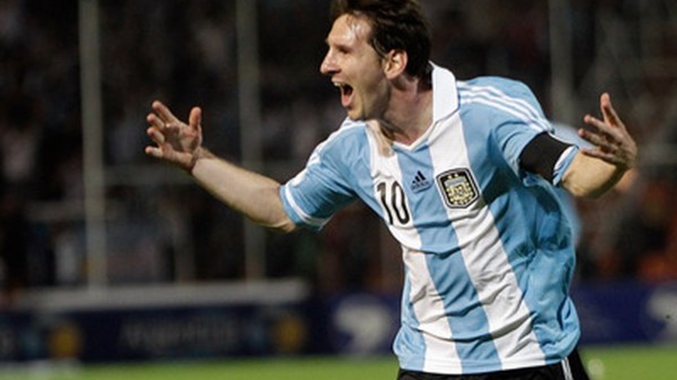Oslavujúci Messi.