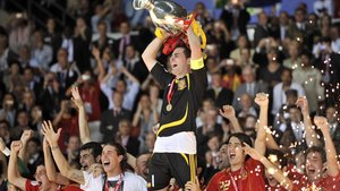 Kapitán a brankár Španielov Iker Casillas už vyhral v kariére všetky najvýznamnejšie trofeje.