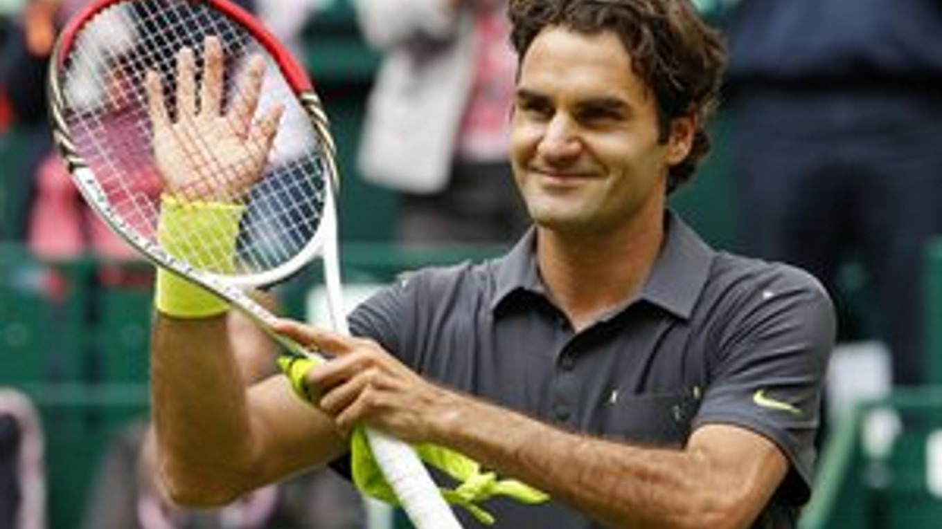 Roger Federer sa ešte lúčiť s profesionálnou kariérou nechce.
