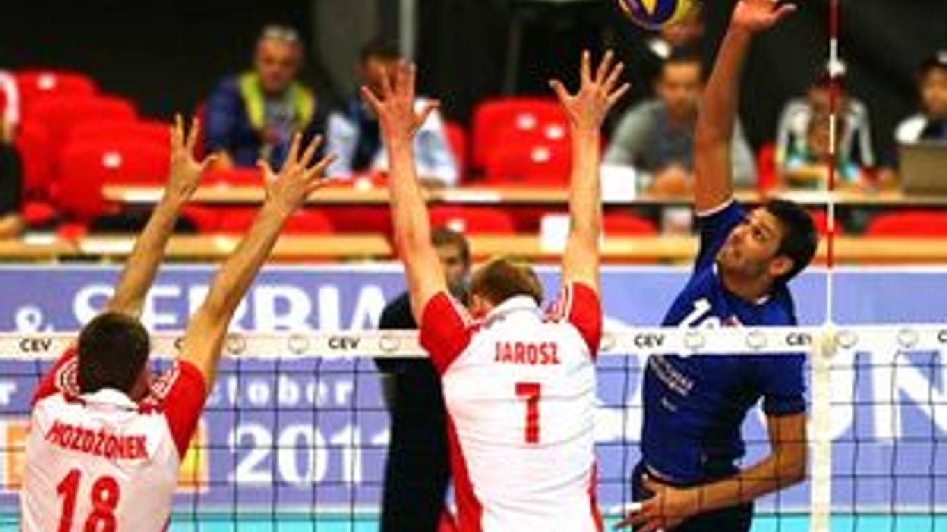 Lukáš Diviš (25 r.) patril k oporám reprezentácie počas výborného vlaňajšieho roku. S tímom bol pri výhre v Európskej lige aj na majstrovstvách Európy, kde skončili Slováci piati. Výbornému smečiarovi sa darí aj v poprednom európskom klube Lokomotiv N