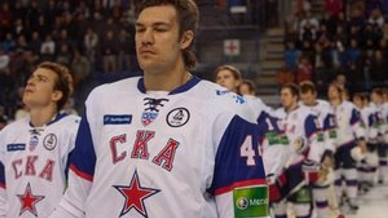 Za Petrohrad hrá aj Jevgenij Artjuchin.