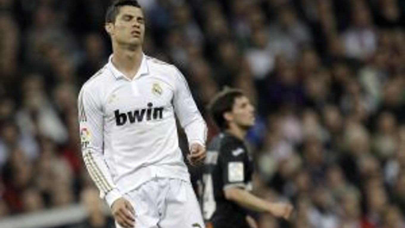 Cristiano Ronaldo sa v ligovom súboji s Valenciou nepresadil.