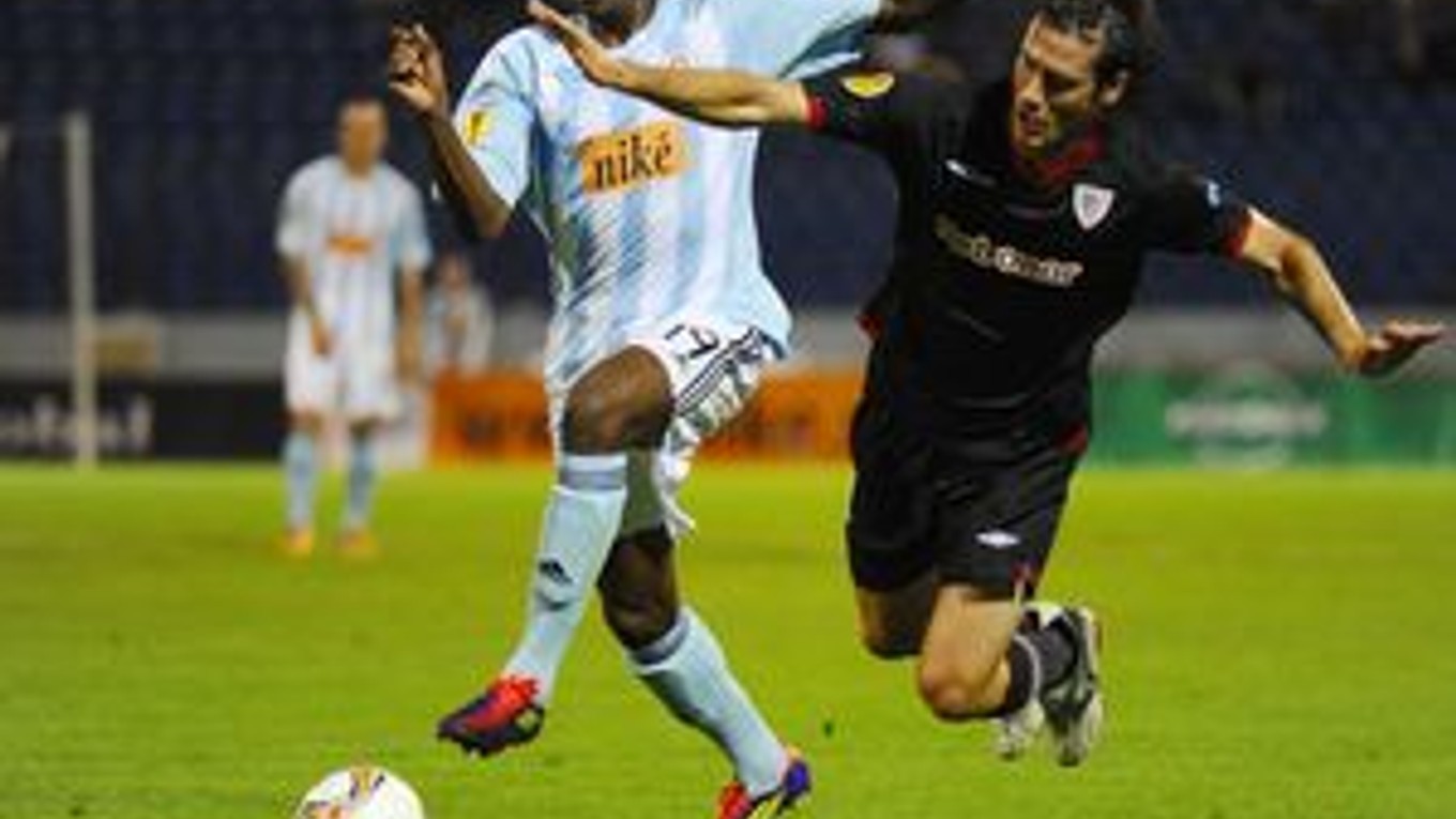 Guédé (vľavo) je zatiaľ jediným strelcom Slovana v Európskej lige.