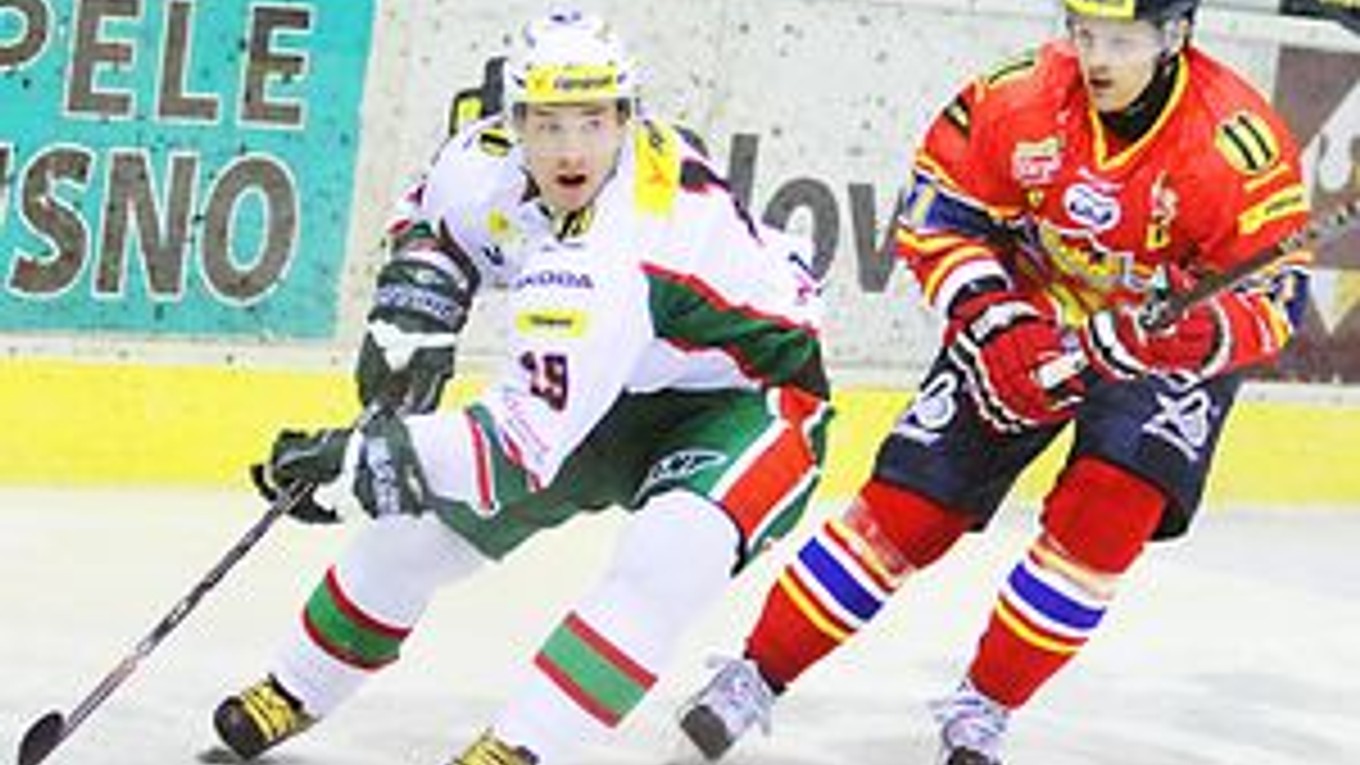 Marek Slovák zo Zvolena a Michal Šátek zo Skalice (sprava).