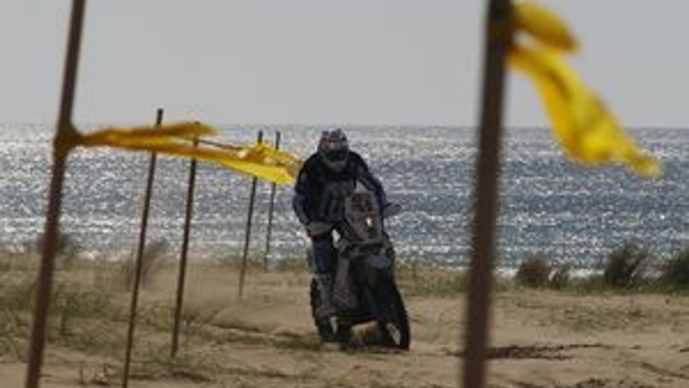 Mathieu Serradori počas druhej etapy Rely Dakar.