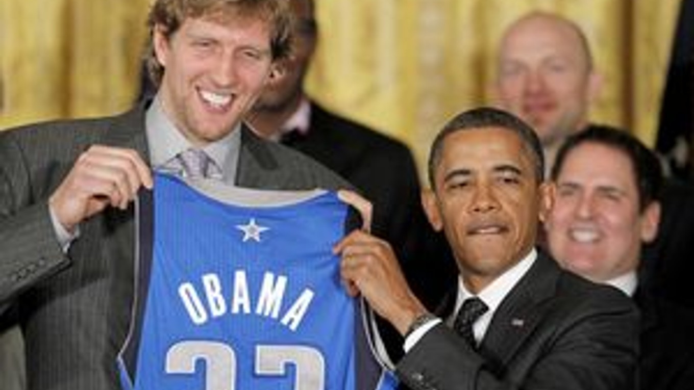 Dirk Nowitzki a Barack Obama.