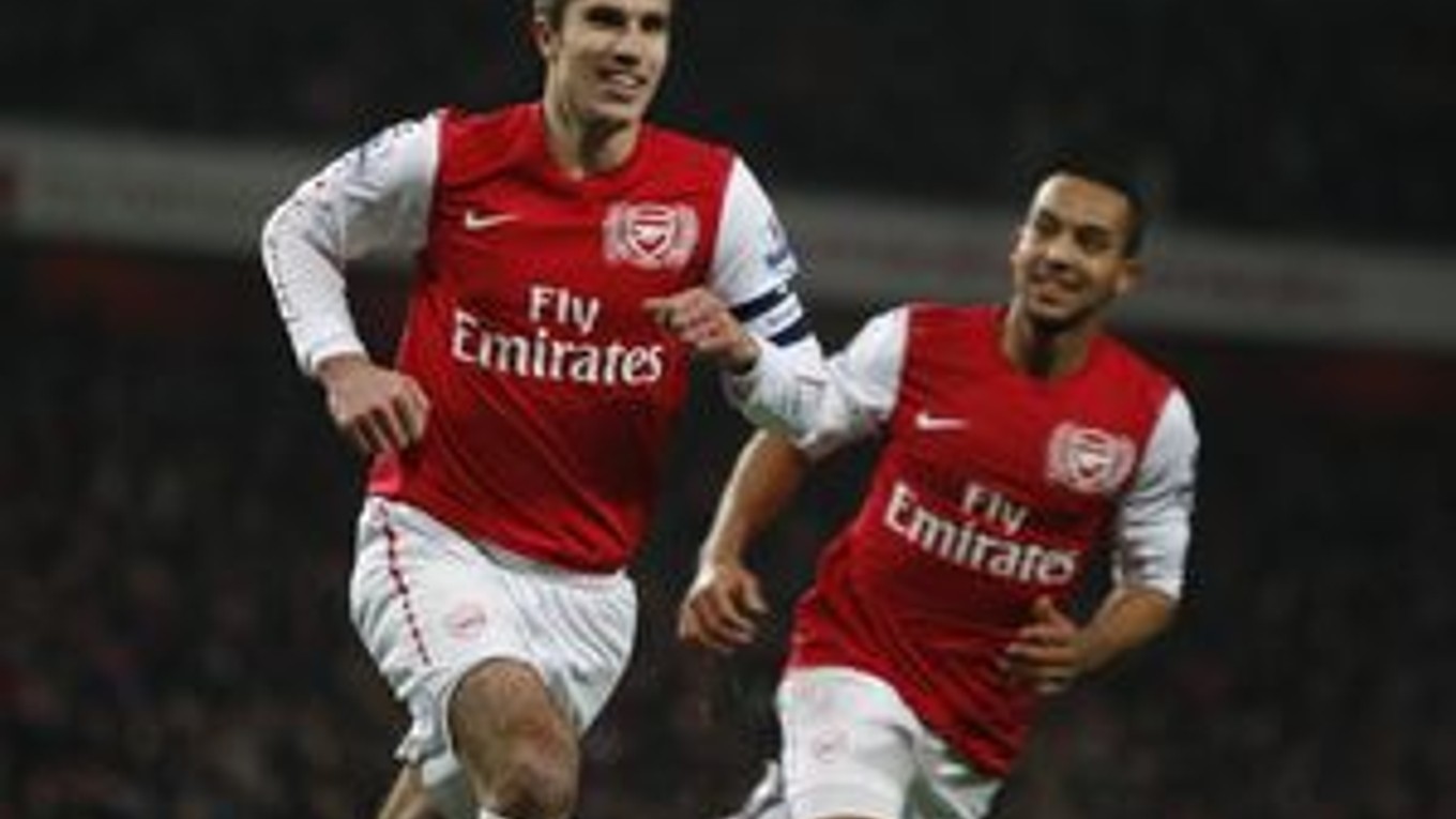 Robin Van Persie (vľavo) a Theo Walcott.