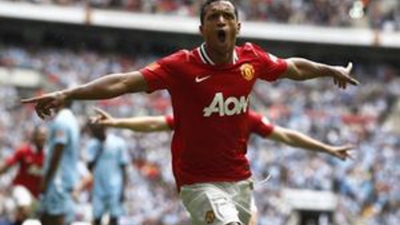 Manchestru United pomohol k výhre dvoma gólmi Portugalčan Nani.