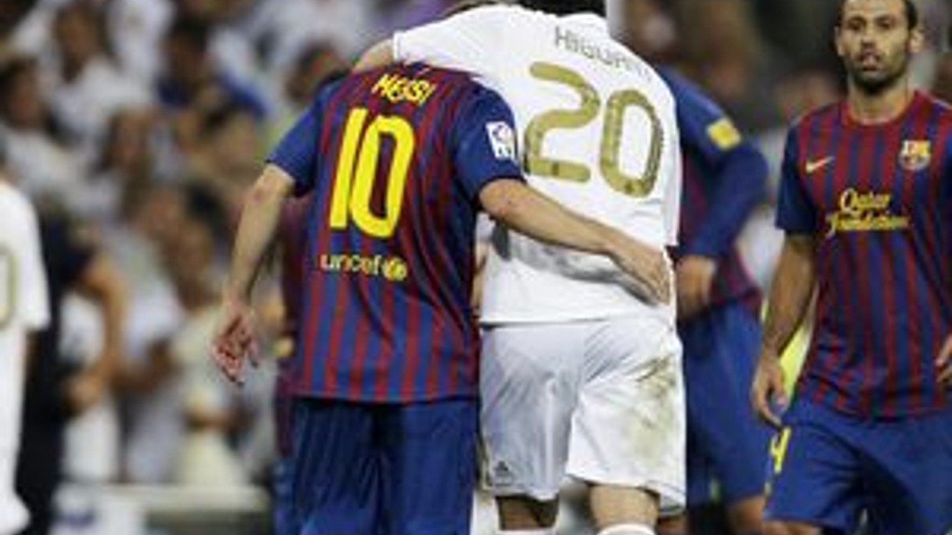 Lionel Messi a Gonzalo Higuaín.