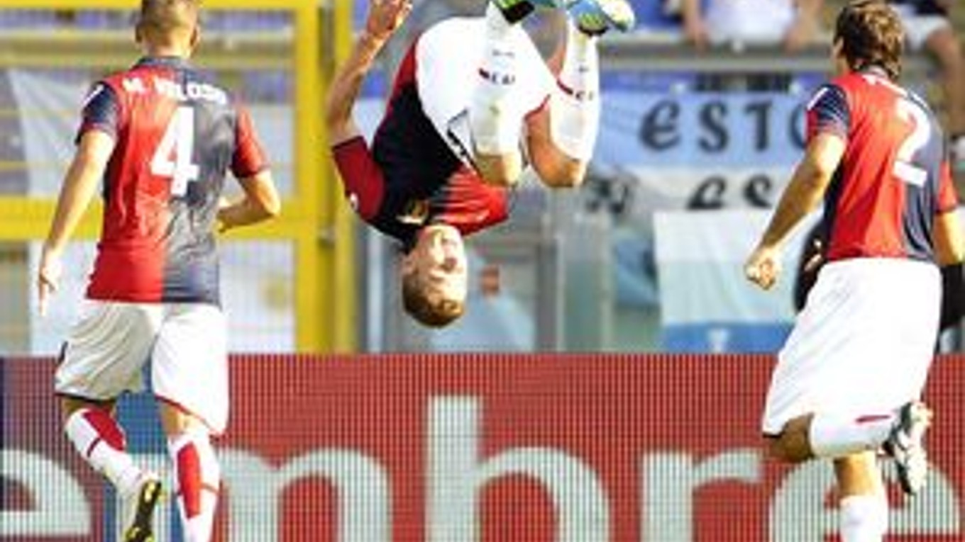 Juraj Kucka oslavuje svoj premiérový gól v Serii A.