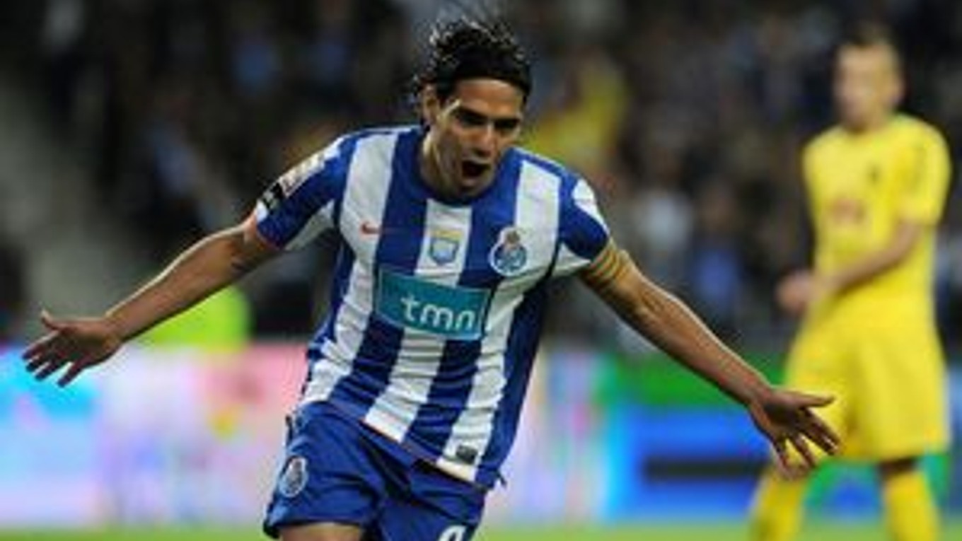 Kanonier Porta Falcao.