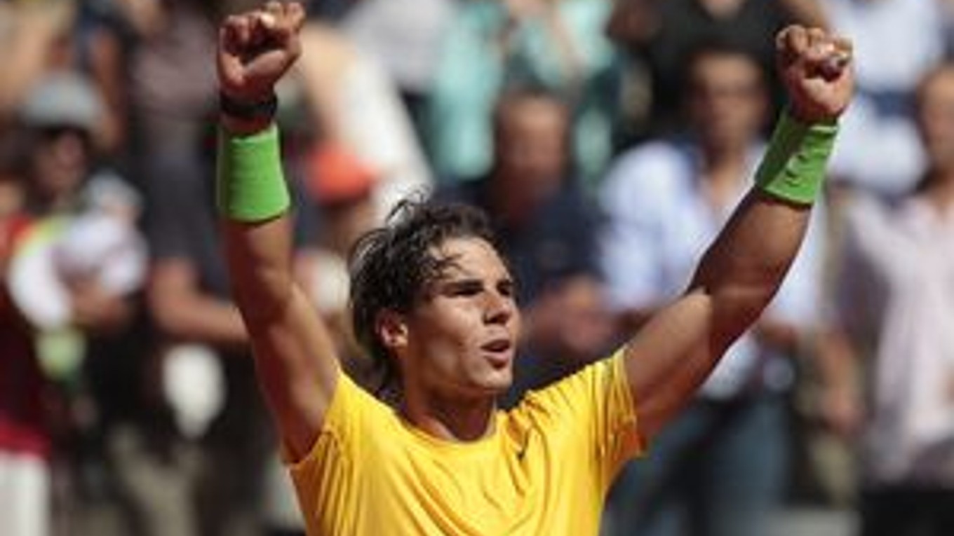 Rafael Nadal vyhral v posledných šiestich rokoch Roland Garros päťkrát.V Paríži ho dokázallen raz zdolať Švéd Robin Soderling pred dvoma rokmi. V tomto roku však prehral na antukev Madride aj Ríme s Novakom Djokovičom.