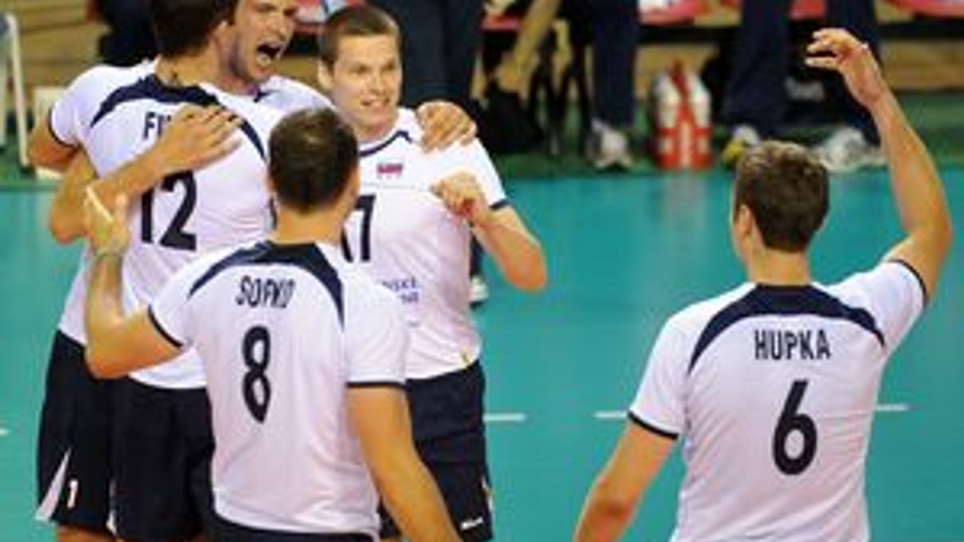 Slovenskí volejbalisti počas zápasu s Bieloruskom.