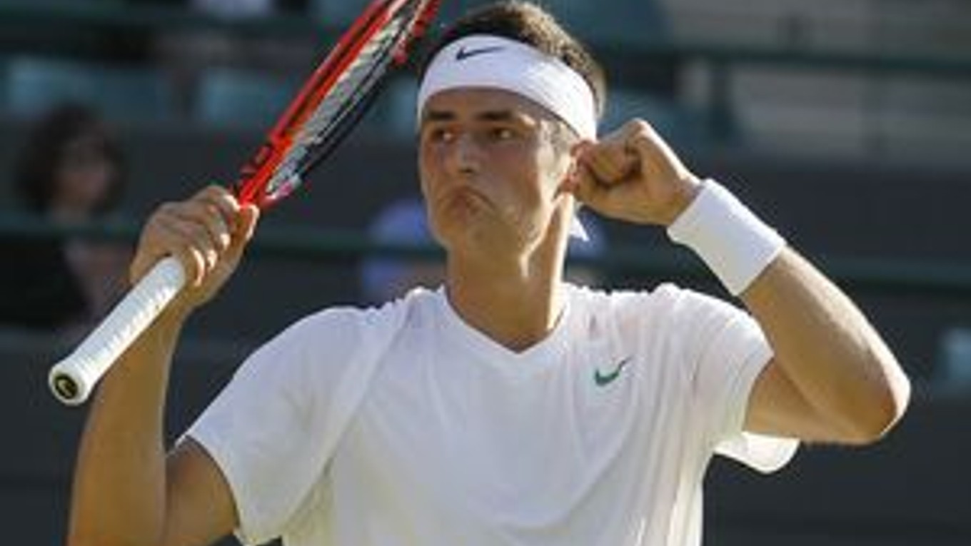 Bernard Tomič sa v osemnástich rokoch dostal vo Wimbledone už do osemfinále.