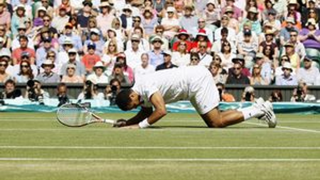 Jo-Wilfried Tsonga po výhre nad Rogerom Federerom.