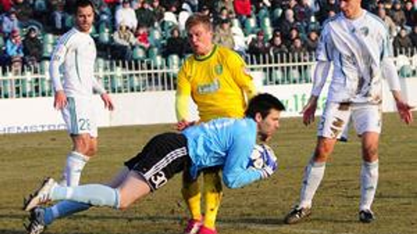 Jakub Plánička vychytal v premiére Žilinu.