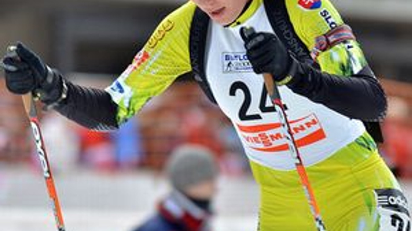 Anastasia Kuzminová pridala k bronzu a šiestemu miestu na MS v Chanty-Mansijsku aj deviate miesto vo vytrvalostných pretekoch.