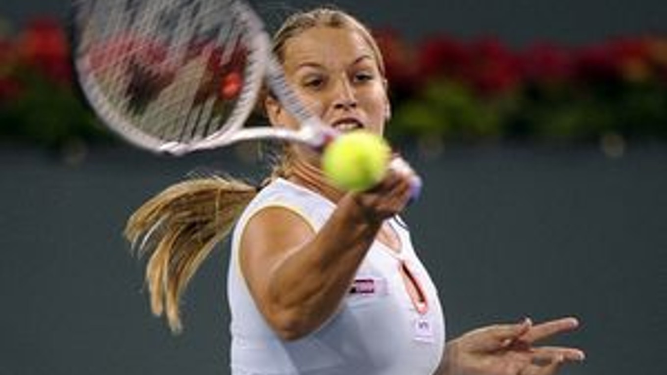 Dominika Cibulková nezopakovala v Indian Wells proti Yanine Wickamyerovej výkon zo zápasu s Verou Zvonariovovou.