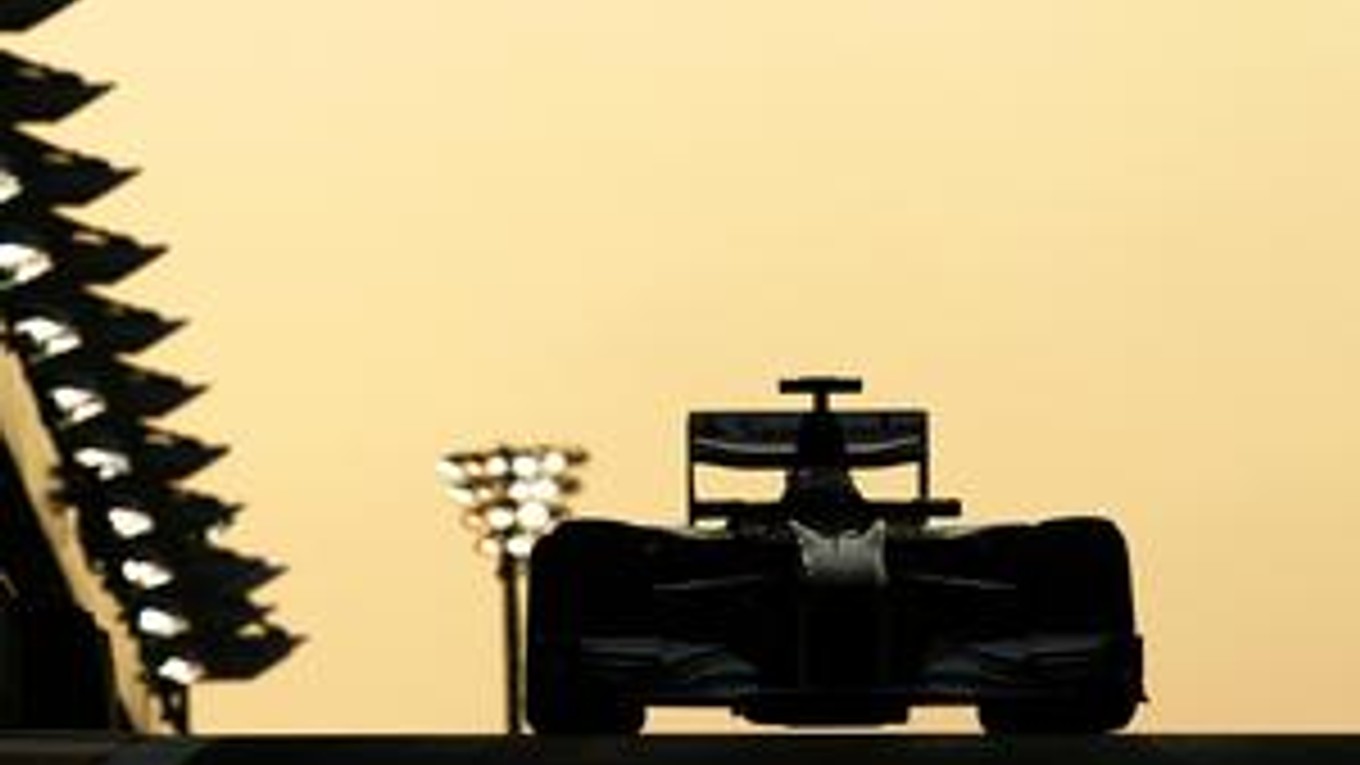 Fernando Alonso v Abú Dabí.
