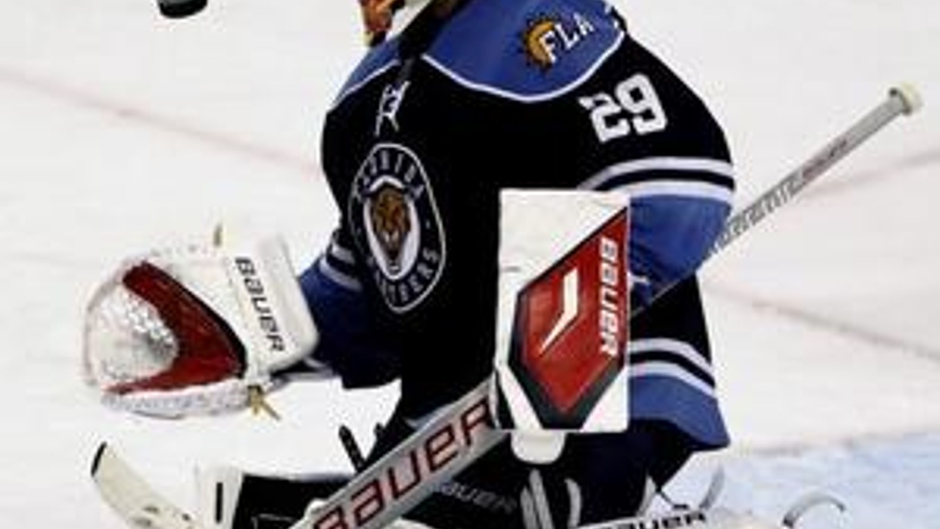 Tomáš Vokoun v zápase proti Buffalu.