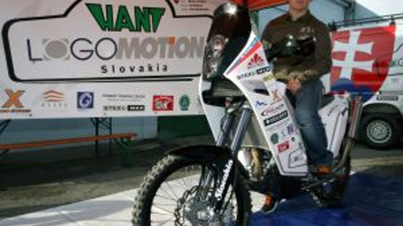 Štefan Svitko pri svojom premiérovom štarte skončil na Rely Dakar na výbornej 13. priečke, stal sa najlepším nováčikom.