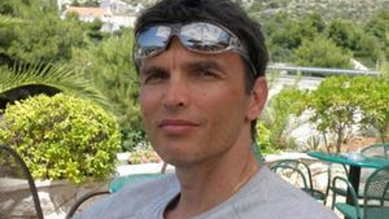 Ľubomír Švajlen (46). Za Československo odchytal 170 zápasov,  štartoval na dvoch  OH. (Soul 1988 šiesti), (Barcelona 9. miesto – bol vyhlásený za tretieho najlepšieho brankára). Účastník dvoch MS (1990, 1993). S Veszprémom bol 7­krát  majstrom Maďarska,