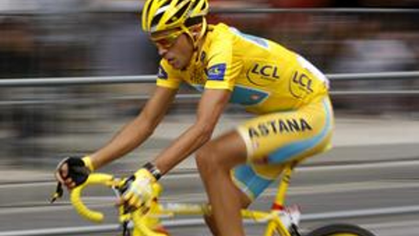 Ak by Contador dostal dištanc na rok, nemohol by štartovať na Gire ani na Tour.