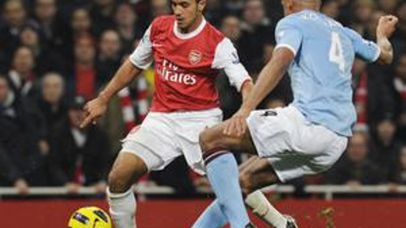 Theo Walcott (vľavo)