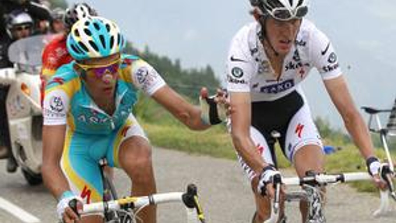 Alberto Contador s Andym Schleckom