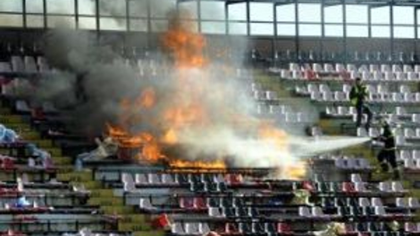 Slovan v Trnave na jar vyhral 3:0. Zhoreli sedačky na tribúne.